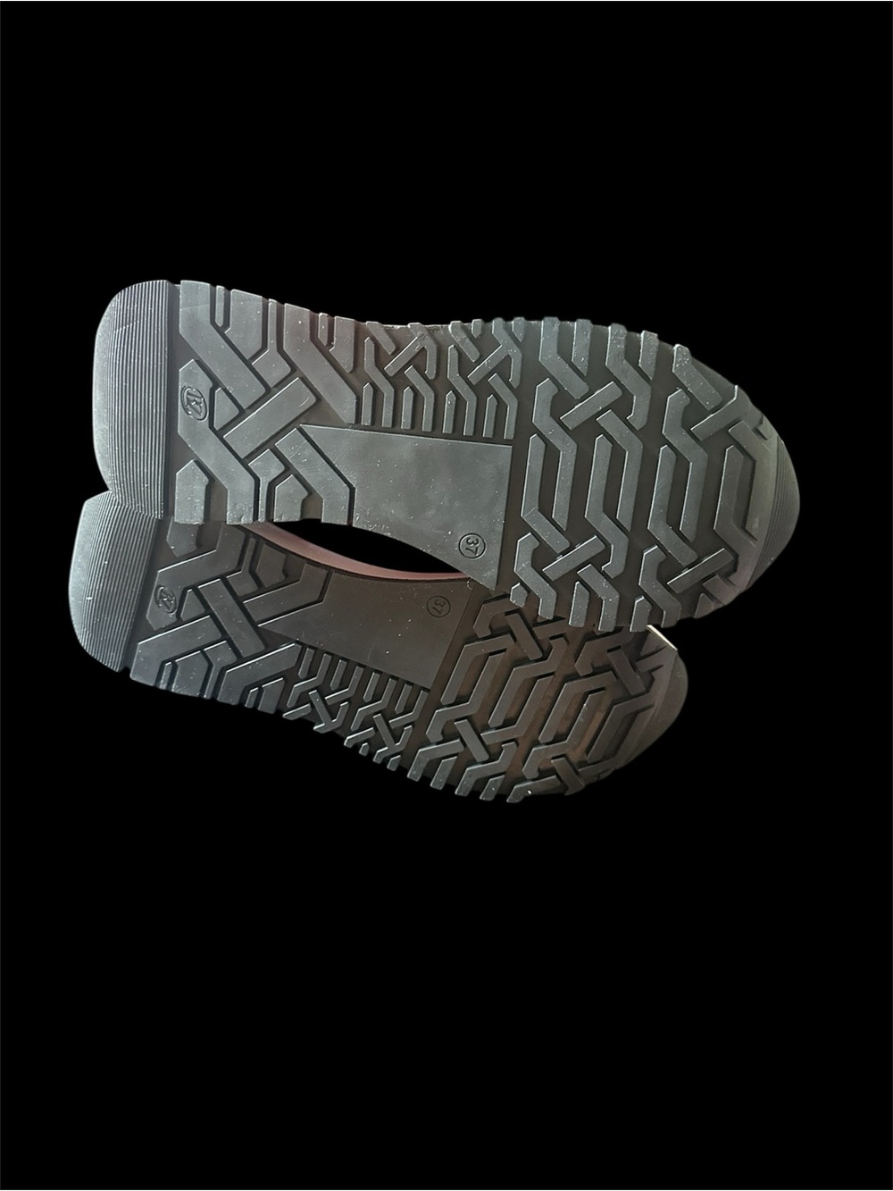 CHANEL Red Quilted Sneakers with Gold Accents - Picture 4 of 4